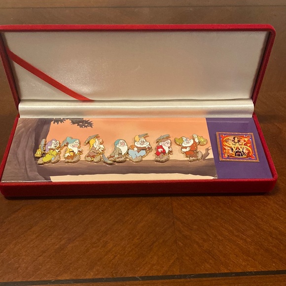 Disney Other - Vintage Disney Snow White and the seven dwarves pin set